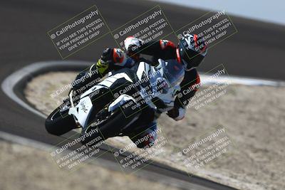 media/Nov-02-2025-Lets Ride (Sun) [[f7a3caa734]]/B Group/1220pm (Turn 2 Outside)/